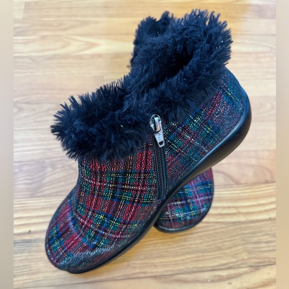 Alegria Tartan Plaid Ankle Booties, Sz 8 - Picture 2 of 7